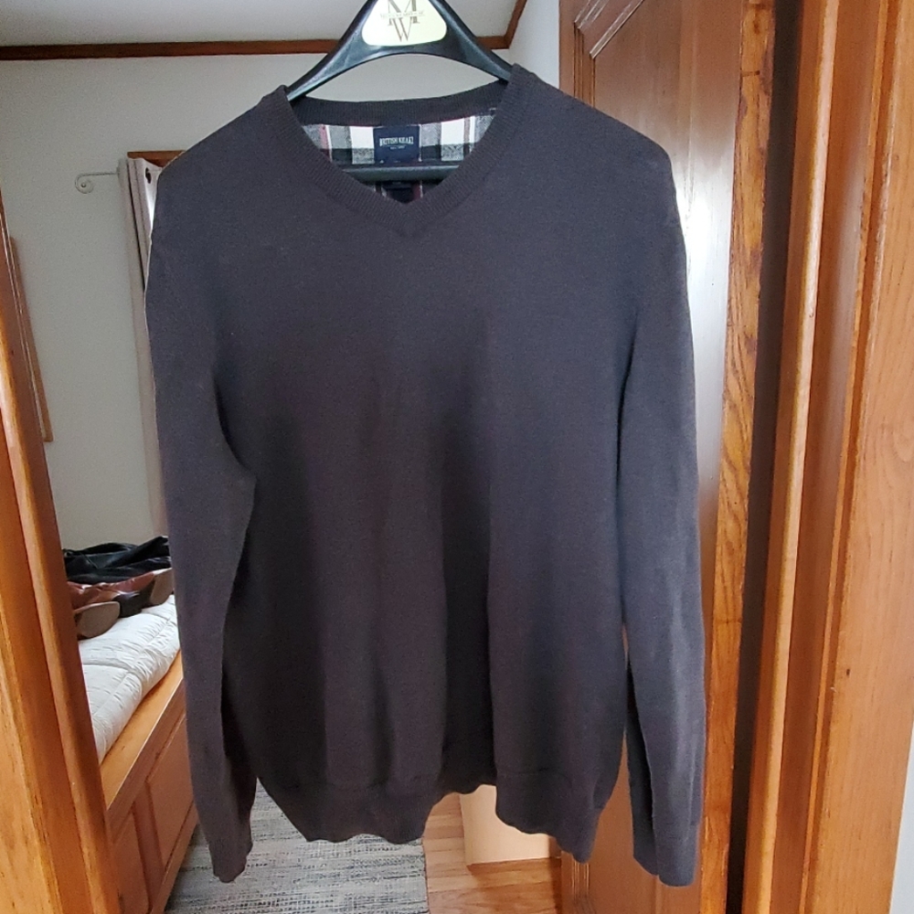 British Khaki charcoal grey sweater